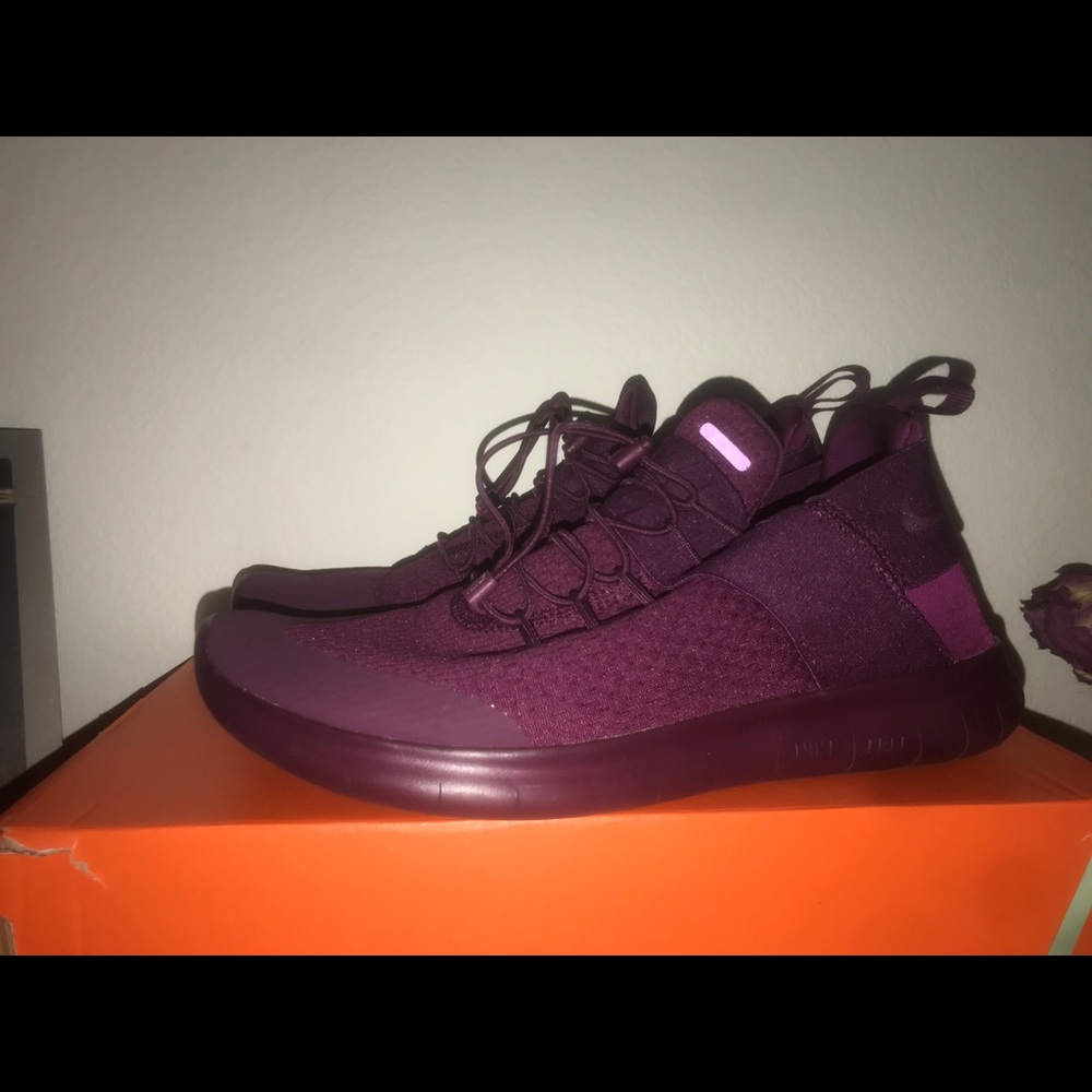 Women’s Nike Free Run Commuter